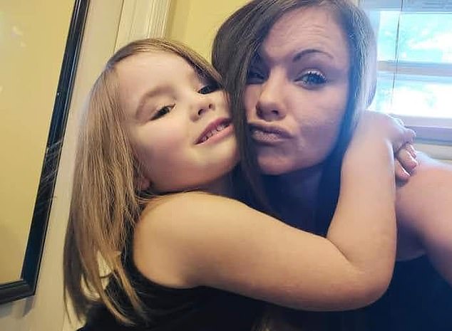 Emouree sold each cup for $1 and also received heartfelt tips from firefighters, neighbors, nurses and police officers in her hometown of Scottsboro, Alabama.  (photo: she and her mother)