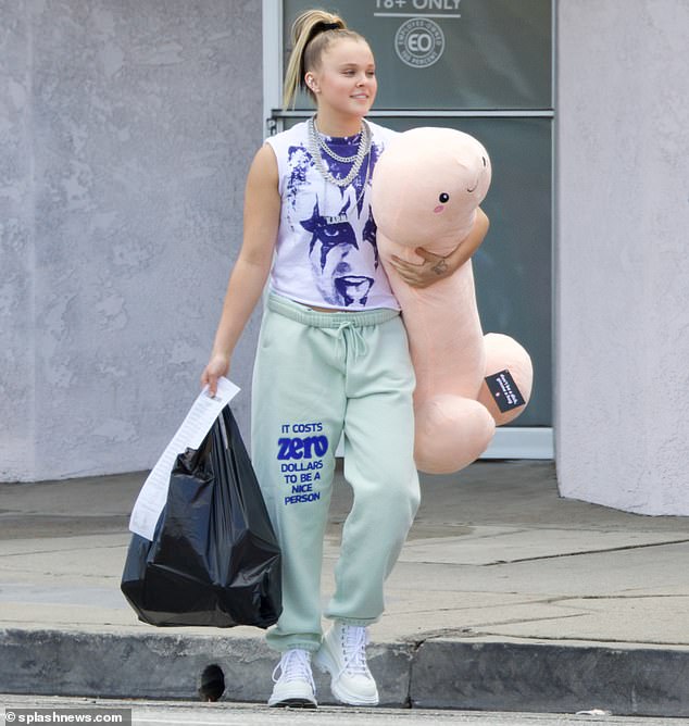 JoJo Siwa Emerges From Sex Shop With X-rated Plush Toy After Ditching ...