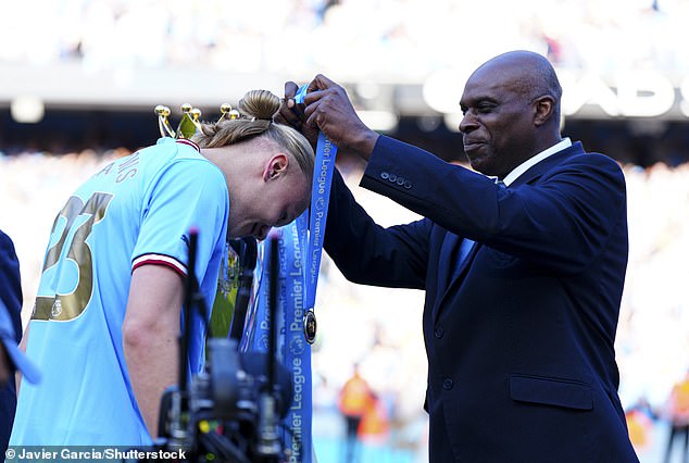 Last season, City pulled off a masterstroke by inviting former goalkeeper and community stalwart Alex Williams to present the trophy