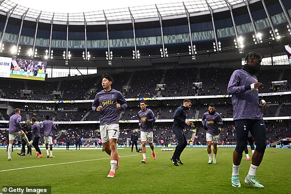 LONDON, ENGLAND – APRIL 07: Son Heung-Min of Tottenham Hotspur warms up ahead of the Premier League match between Tottenham Hotspur and Nottingham Forest at Tottenham Hotspur Stadium on April 7, 2024 in London, England.  (Photo by Mike Hewitt/Getty Images)