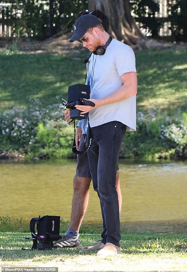 The father of two wore a low-key outfit in a baggy gray T-shirt and black jeans, which he paired with $250 suede corduroy sneakers