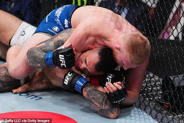Bo Nickal continued his undefeated start to his career with a submission victory against Cody Brundage