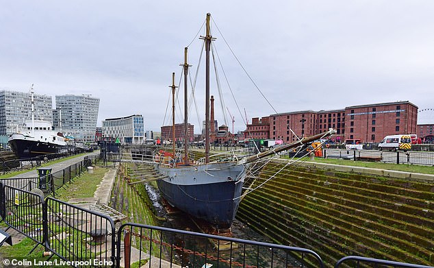 The World War II ship De Wadden, which carried raw materials past Nazi U-boats across the Irish Sea to southern England, is set to be scrapped