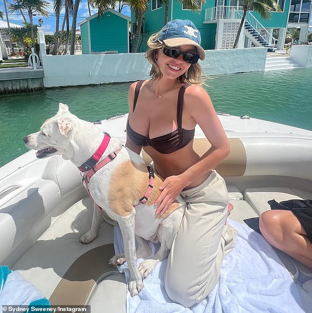 Sydney Sweeney continued to share bikini-clad vacation photos from her fun Mexican getaway with her captor to a combined 21.5 million followers on social media on Sunday