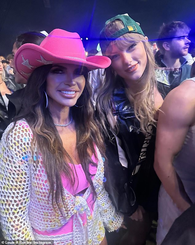 Taylor Swift and Teresa Giudice posed for a photo together at Coachella this weekend