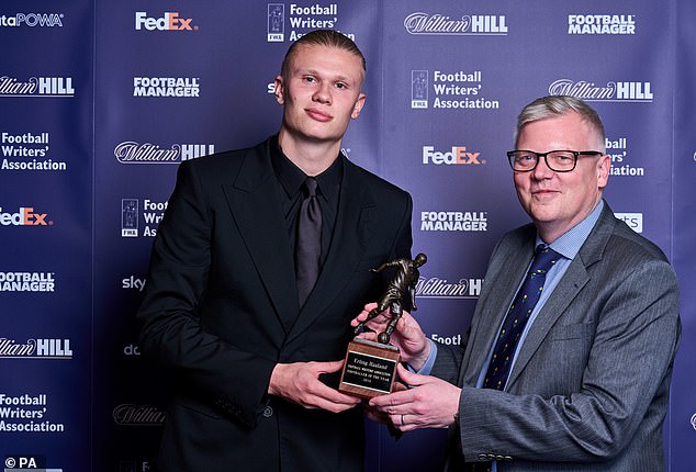 Foden takes over from Erling Haaland (left), who won the honor in his stellar debut season with Manchester City last season, breaking the Premier League goals record in a single season