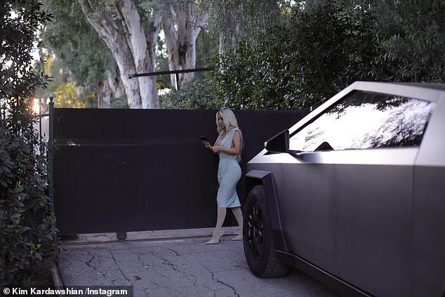 “Santa Barbara Stroll,” she wrote next to the carousel of photos of her standing in front of a locked gate leading to what appears to be one of the many luxury homes in the big Southern California city.