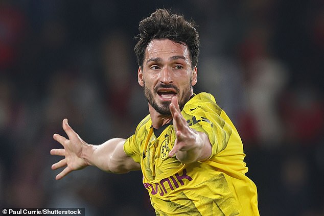 Mats Hummels made good use of his experience and scored as Dortmund prevailed