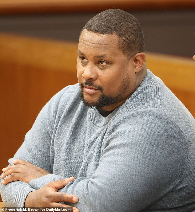 Former Super Bowl Champ Derrick Ward Pictured In Court As He Pleads NOT ...