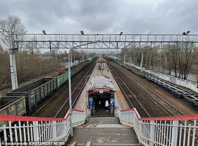 As he climbed onto the locomotive, his crotch hit the pantograph that connected the train to the overhead wires, causing him a severe electric shock.