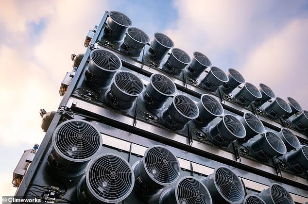 The Mammoth, as the plant is called, uses 72 modular collection chambers to filter CO2 from the air using power from a nearby geothermal power plant