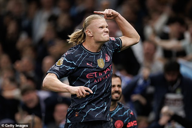 Two goals from Erling Haaland gave City two points ahead of Arsenal ahead of the final day