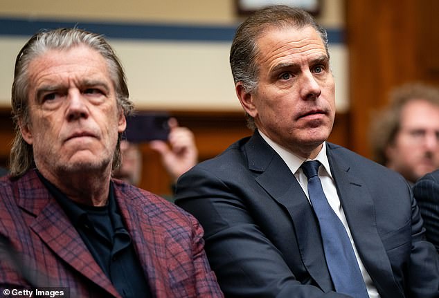 Hollywood lawyer Kevin Morris, Keft, has admitted to loans of more than $5 million to Hunter Biden, and he has insisted that they will be repaid