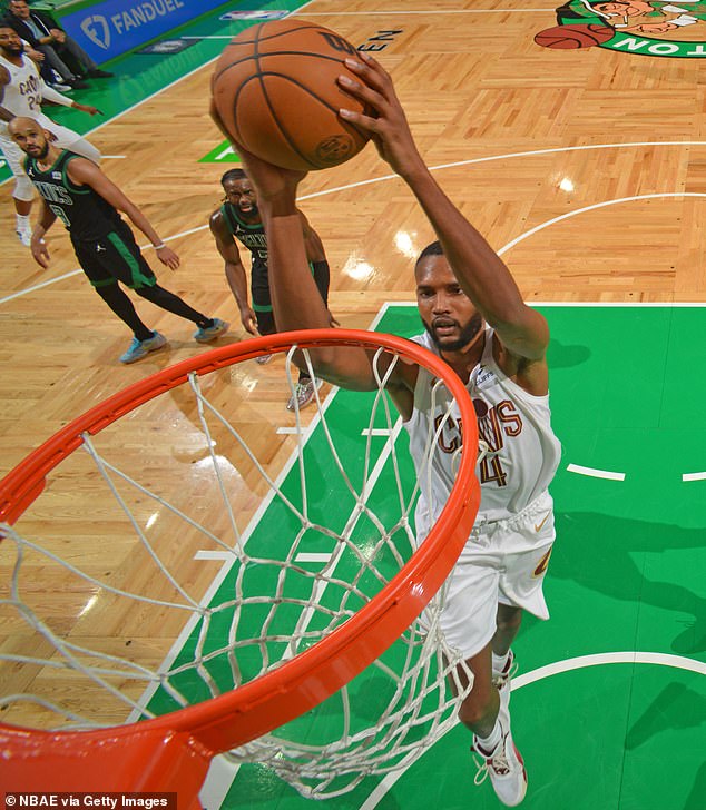 The Celtics' top scorer was Jayson Tatum with an impressive 25 points, but the player with the most points of the game was Evan Mobley of the Cavaliers with 33 (pictured)