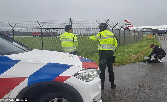 The flight was en route from London to the Norwegian city of Oslo when the captain alerted air traffic controllers and told them the plane had to land immediately.