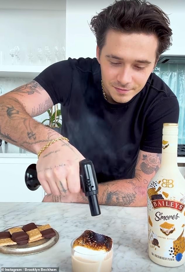 Sharing a post on Instagram Stories, the aspiring chef used a kitchen torch to caramelize the tops of marshmallows, surrounded by tasty-looking cocktails