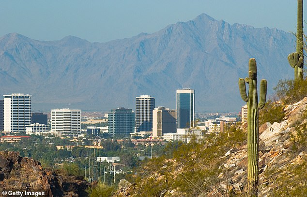 According to a 2023 estimate, Phoenix is ​​the fifth most populous city in the United States with 1,650,070 residents.  The population grew by 2.6 percent between 2020 and 2023