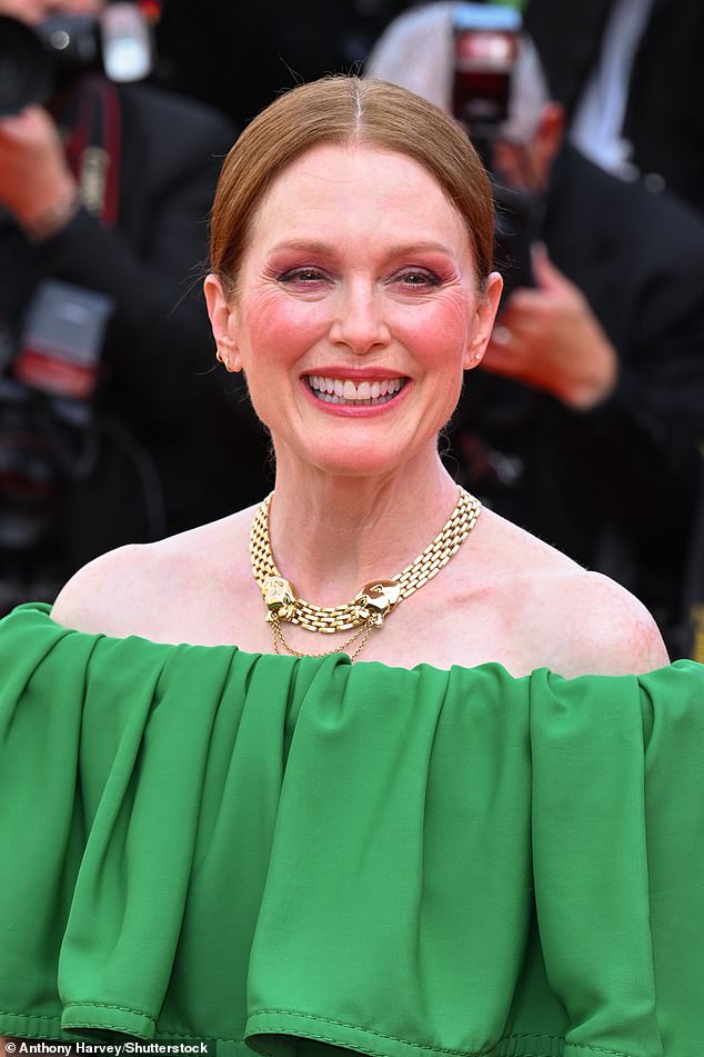 The mother of two, who has been married to her husband Bart Freundlich for 20 years, looked happy and relaxed as she stepped onto the red carpet