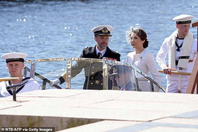 This photo was taken hours later and shows a very different atmosphere on the yacht as she sailed into Norway