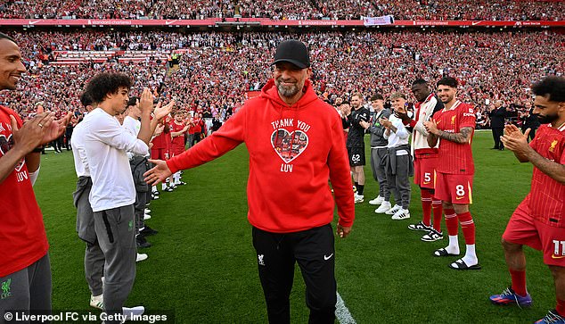 Reds players formed a guard of honor for Klopp after he emerged from the Anfield tunnel