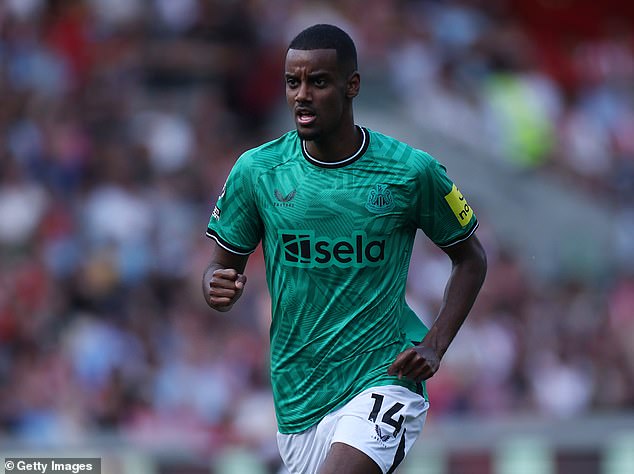 Alexander Isak's goal and assist helped his team to 7th place in the Premier League