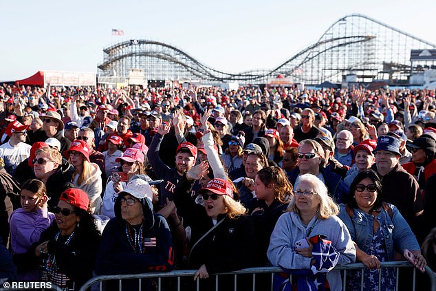 The ex-president's campaign claimed that 80,000 supporters turned out for the oceanfront affair in Wildwood, one of the most famous coastal landmarks in the Garden State.