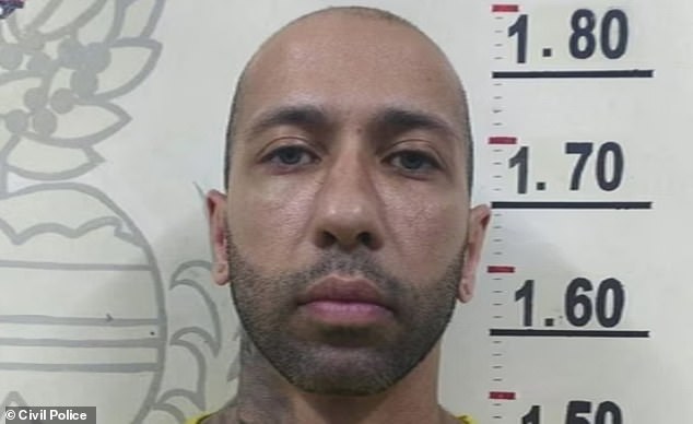 The Goiás civil police said that bodybuilder Igor Porto had previously beaten his ex-girlfriend and his current girlfriend, Marcela de Sousa, who died in a hospital on Monday evening.  De Sousa broke up with Porto and was granted a restraining order which she withdrew after the couple decided to give their relationship a second chance