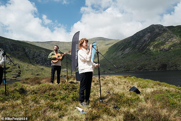 Jack Cullen, an English-Irish singer-songwriter and Alice Boyd, a composer, sound artist and field recordist, performed during the remote performance