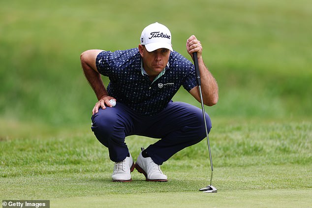 The South African currently sits in a T-23 position after finishing 2 under par on Friday