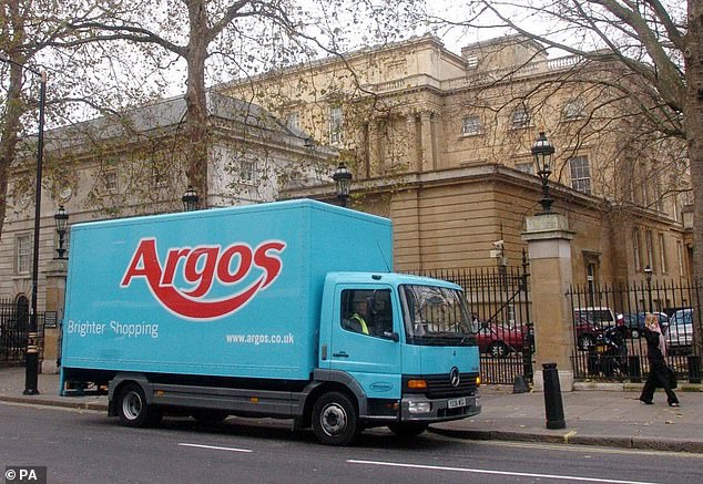 An Argos van outside Buckingham Palace, December 2004
