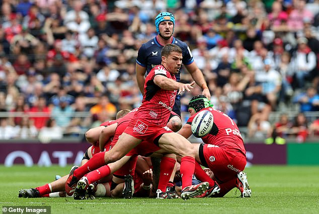 Superhuman scrum-half Dupont (centre) made a few mistakes for a change but took his team to the next level with a crucial ruck turnover and a 50-22