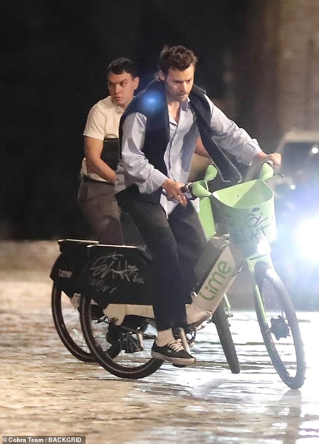 And Harry eschewed the more luxurious modes of travel typically used by the rich and famous and hopped on a Lime bike