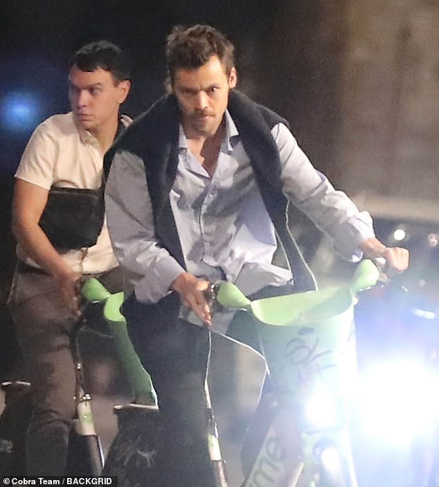 The pop star and the Canadian actress were last seen riding a public bicycle together during a performance in Tokyo, Japan, in April