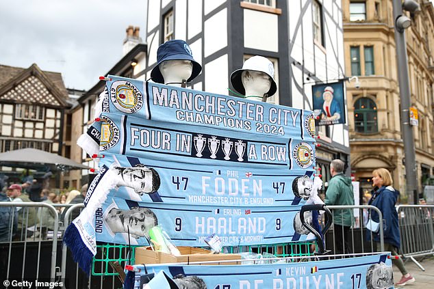 Scarves were on offer that day in honor of their fourth consecutive Premier League title