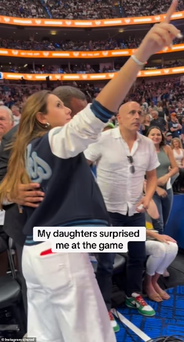 Rodriguez had previously been distracted by his daughter Ella when she pointed to the jumbotron