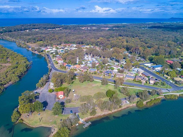 Dunbogan is a coastal town outside Port Macquarie