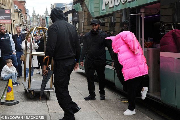 She appeared to be keeping a low profile as she arrived in the Scottish capital ahead of her performance on Wednesday