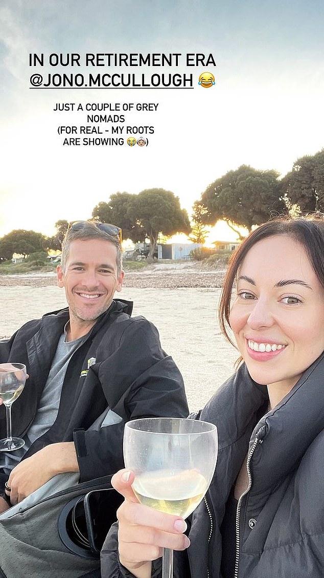 On Wednesday, the 33-year-old former cosmetic nurse announced on social media that the couple's heads are turning gray, alongside a new selfie together