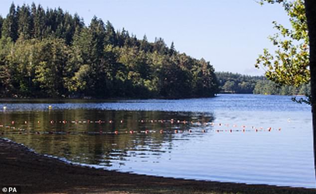 According to court papers, prosecutors want to know why the pontoon on the lake (photo) regularly fell over