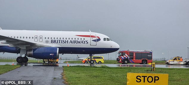 Several fire engines and emergency vehicles were sent to the runway of Schiphol Airport, where the Airbus A320 landed with up to 190 people on board