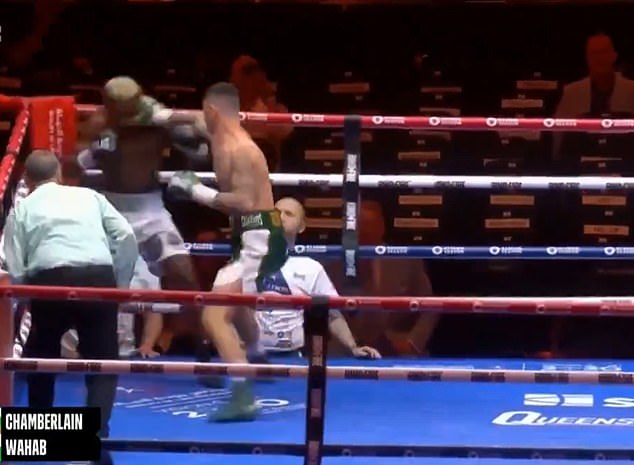 British fighter Mark Chamberlain (right) delivered a brutal right hook to defeat Joshua Wahab (above left) in the first round of their fight