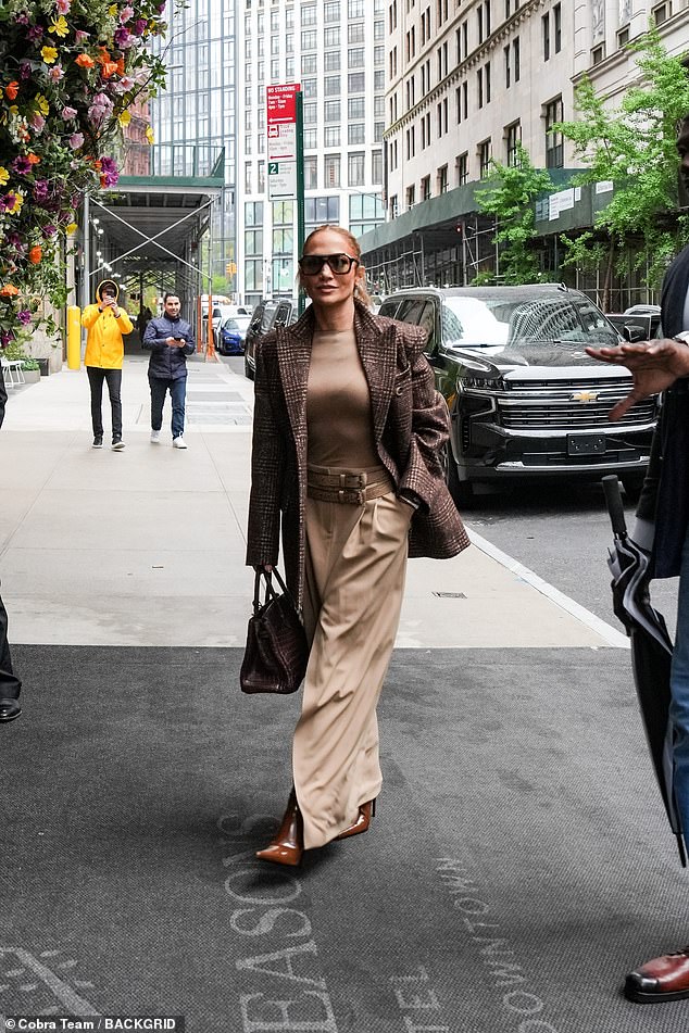 Jennifer Lopez did some pre-Met Gala shopping in New York City this weekend