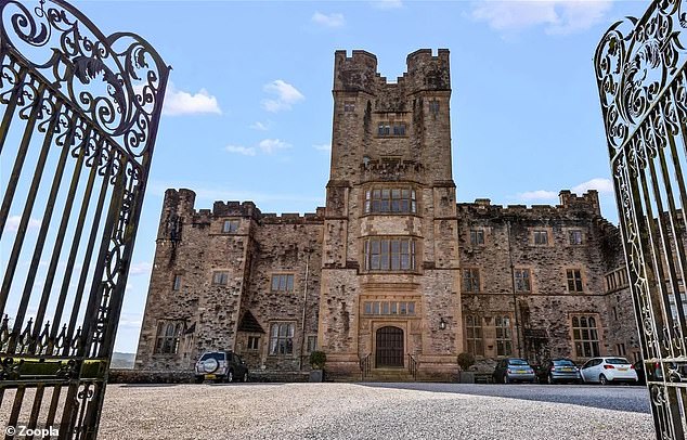 The earliest part of Flete House dates from the sixteenth century