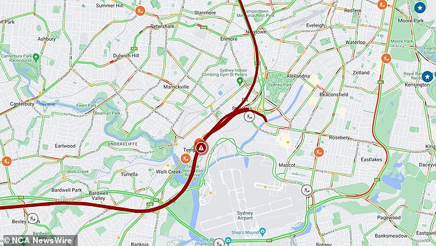 The M8 Mwy including the M4/M8 Mwy and the Rozelle Interchange are closed due to a van fire in the M8 Tunnel.  Avoid the area, use an alternative route and allow extra travel time.