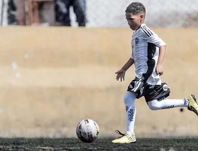 Nine-year-old Heitor Moreira went to a football academy of the Brazilian club Atlético Mineiro