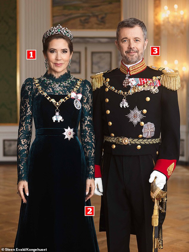 Eagle-eyed fans claimed that: 1. The image of Queen Mary was a distinctive portrait.  2. Her hand placement over King Frederick's proved this.  3. Frederik looked as if he had 'rolled out of bed', while his wife looked regal