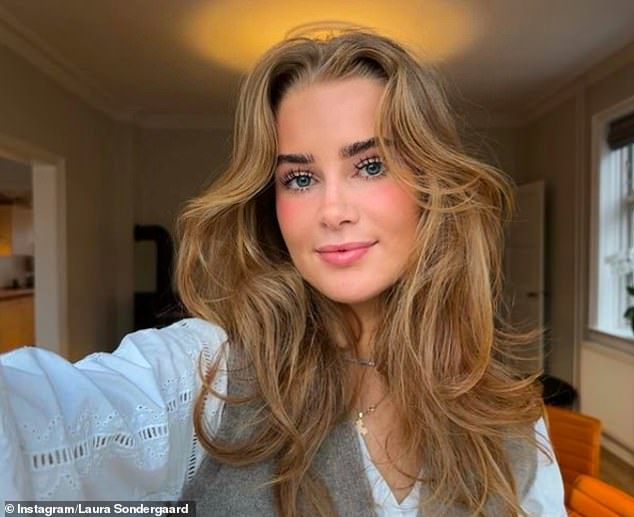 Hojlund's other half, Laura Sondergaard, seen in an Instagram selfie