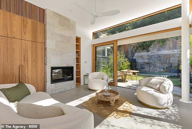 The three-time Gold Logie winner, 50, and wife Tasma Walton sold their stunning Coogee property on Friday for a whopping $7.29 million, netting a tidy $3.5 million profit