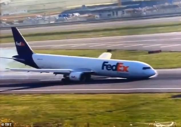 Shocking footage showed the moment the plane tried to make an emergency landing, ending up on the runway and scraping its nose on the concrete.