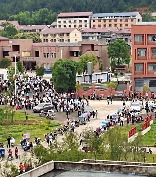 A violent stabbing attack took place at Wufang Mingde Primary School in Guixi City, China